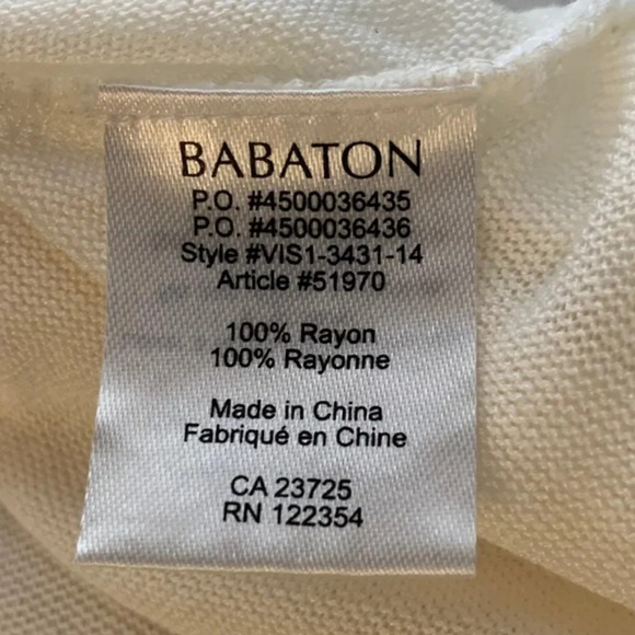 Aritzia Babaton Cardigan Sweater Dolman 3/4 Length Sleeve Button front Off White - Picture 9 of 10